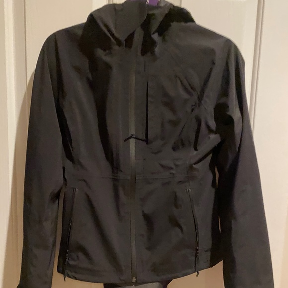 Black rain jacket by Athleta - Picture 1 of 3